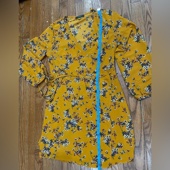 Primark Mustard Floral Dress - Picture 8 of 8